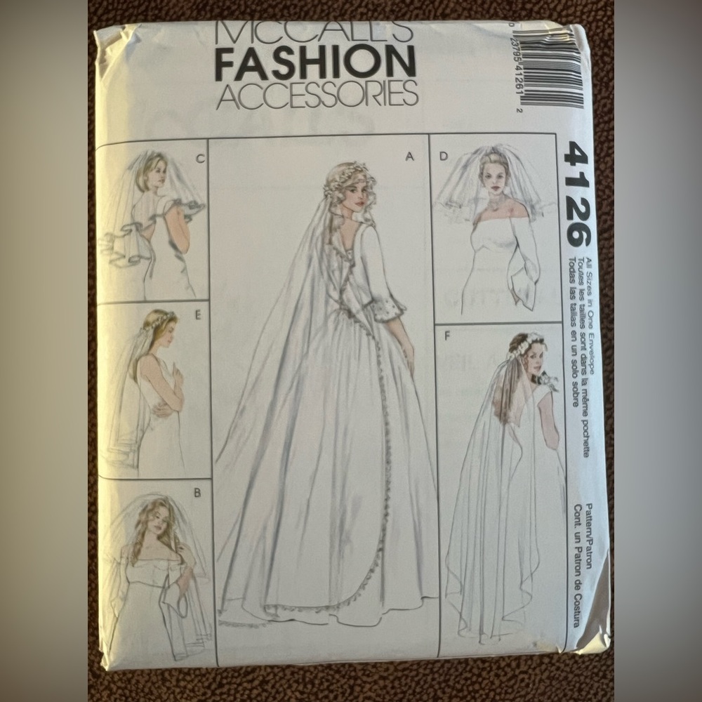 McCall’s Vintage 2003 Veils 4126